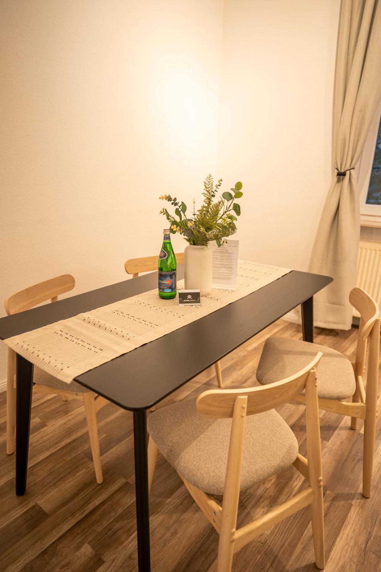 Rr - Spacious Apartments - Central - Parking Magdeburgo Esterno foto