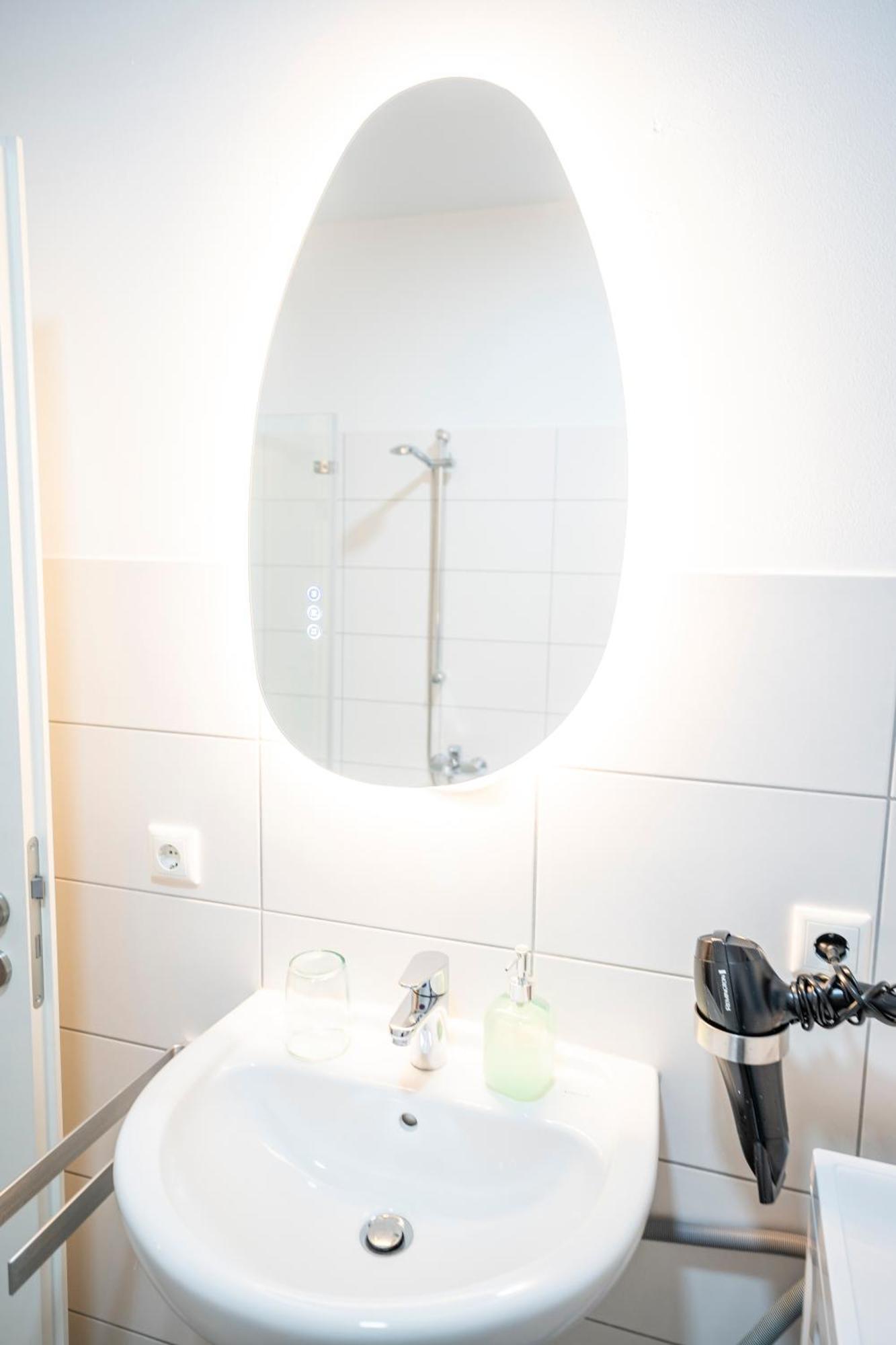 Rr - Spacious Apartments - Central - Parking Magdeburgo Esterno foto